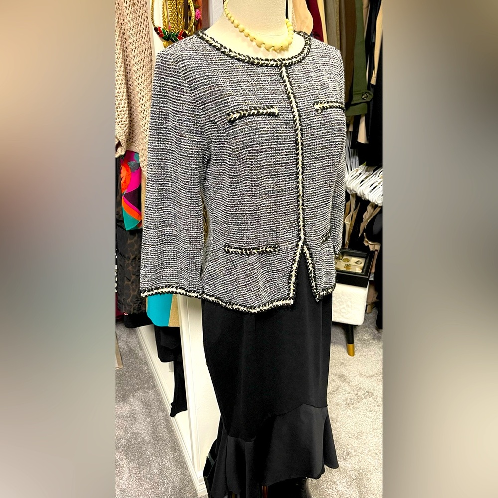 Women’s tweed dress in gray and black size large